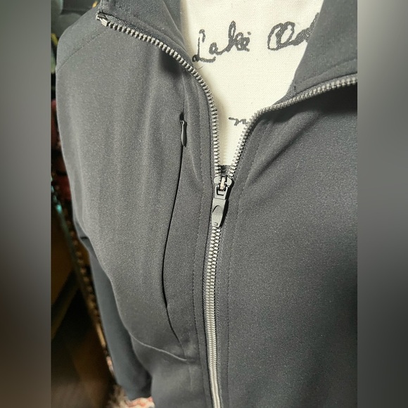 Ogio Women's black Jacket - Picture 9 of 12